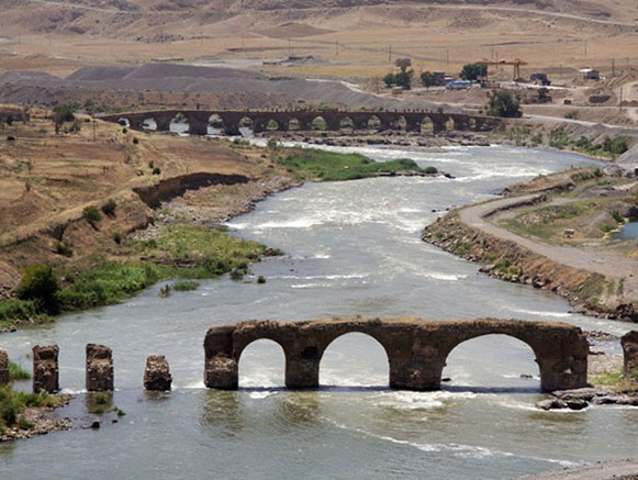 Khoda Afarin Bridges