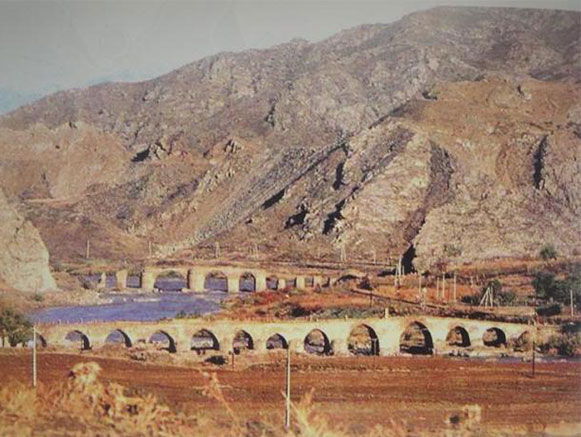 Khoda Afarin Bridges