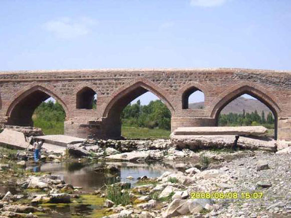 Maiden Bridge or Gizlar Korpusi of Malekan