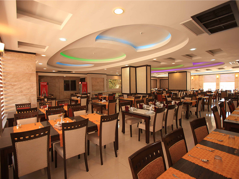 Parsian Azadi Hotel Yasuj