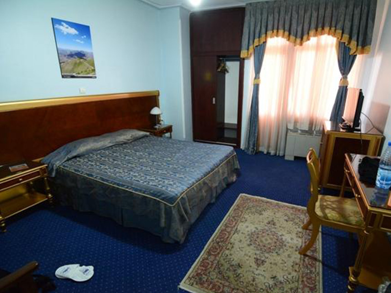 Azadegan Hotel Kermanshah