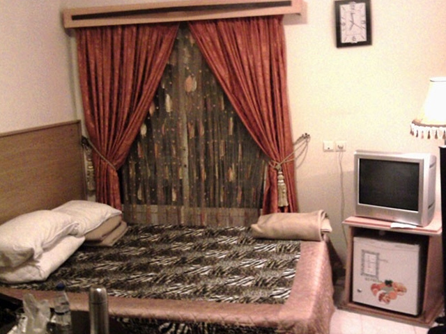 Aftabe Shargh Hotel Kish