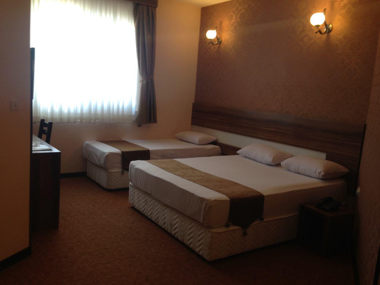 Enghelab Hotel Mashhad