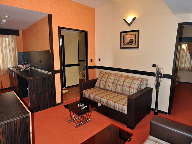 Apadana Hotel Mashhad