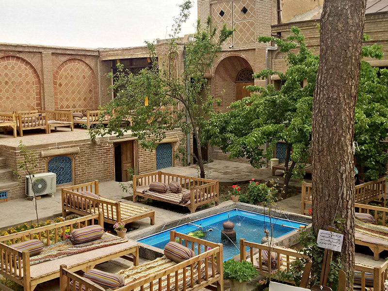 Behrouzi House Traditional Hotel Qazvin