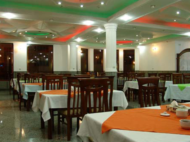 Hotel Behjat Meybod