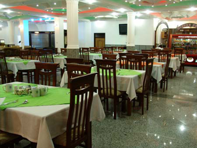 Hotel Behjat Meybod