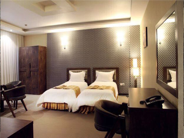 Laleh Hotel Baneh