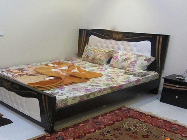 Pardis Hotel Ajab Shir