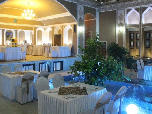 Traditional Royay Ghadim Hotel Yazd