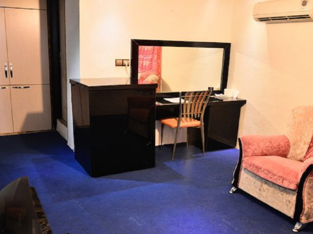 Narin Beach Hotel Chalus
