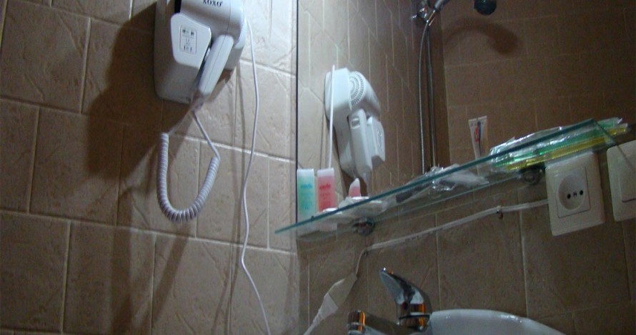 Negin Beach Hotel Nur