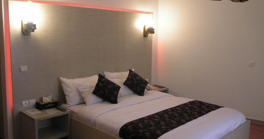 Negin Beach Hotel Nur