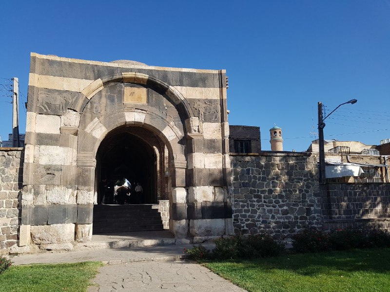 Khoy Bazaar