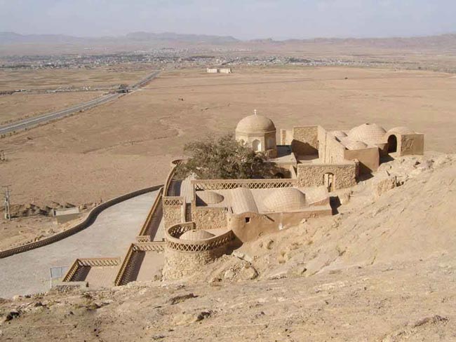 Tomb of Bouzar Jomehr Ghaeni