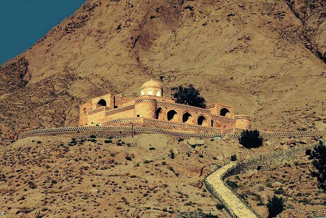 Tomb of Bouzar Jomehr Ghaeni
