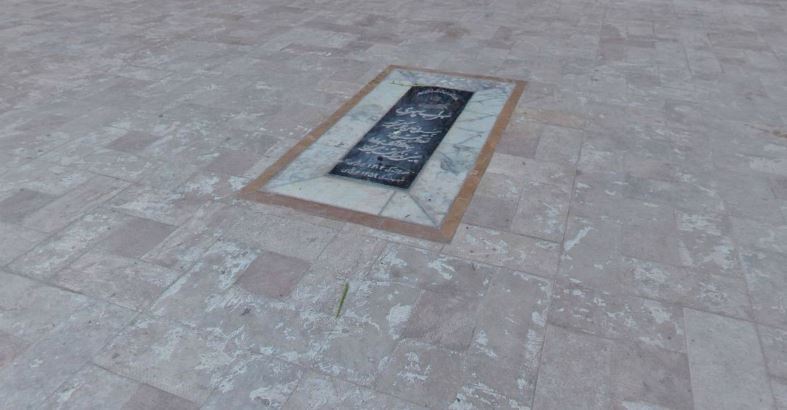 Sohrab Sepehri Tomb