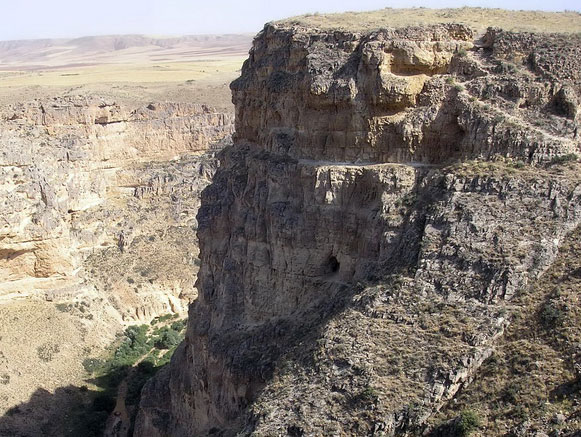 Qomchoqay Castle, Bijar