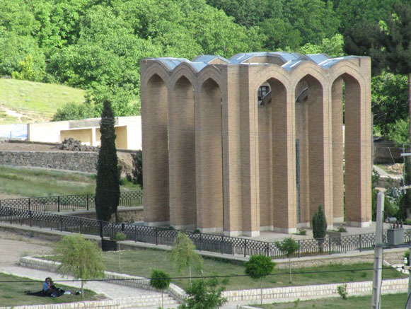 Mausoleum of Mir Razi ad-Din Artimani