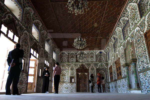 Chaleshtor Castle