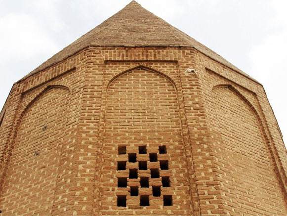 Qorban Tower, Hamadan