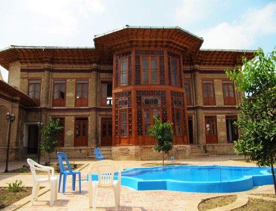 Fazeli House, Sari