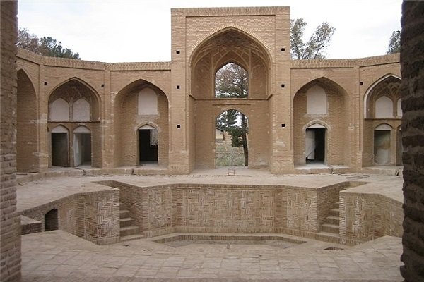 The historical town of Toon