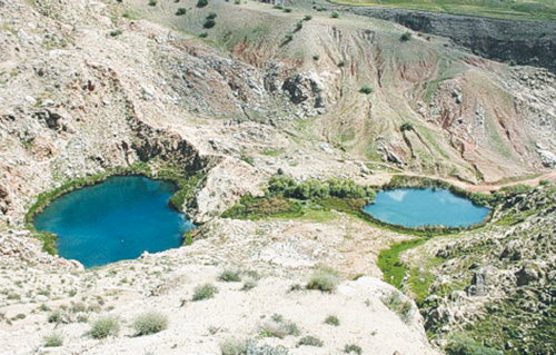 Siah Gav Twin Lakes of Abdanan