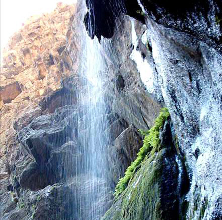 Ortokand Waterfall