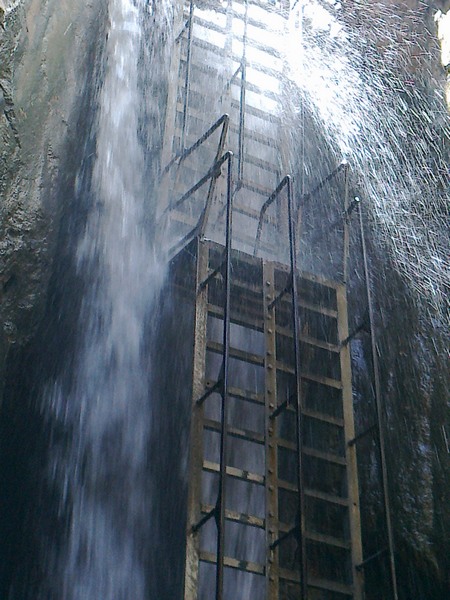 Qara Su Waterfall