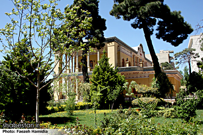 Mansion of Eyn-od-Dowleh (Leaf Gallery)