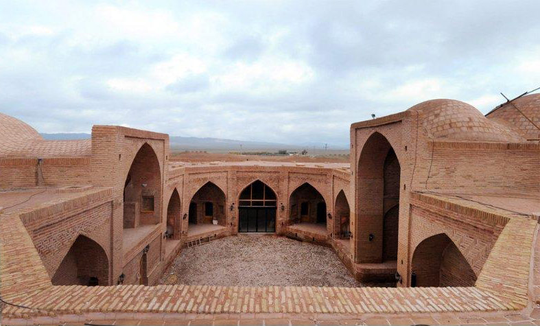 Collection of Caravanserais in Mian Dasht