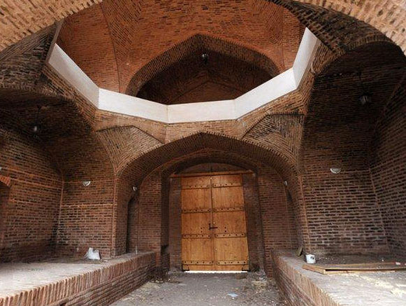 Collection of Caravanserais in Mian Dasht