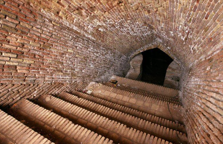 Collection of Caravanserais in Mian Dasht
