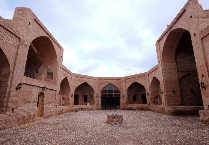Collection of Caravanserais in Mian Dasht
