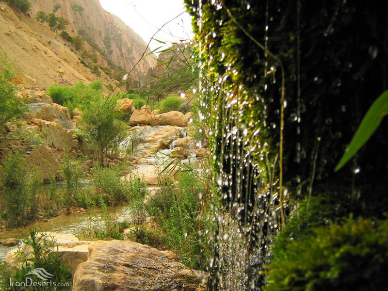 Dom-e Asb Canyon and Waterfall (Horsetail canyon)