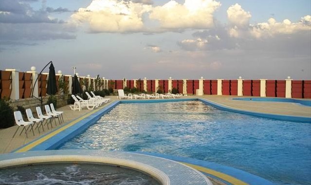 Bari Holiday Resort