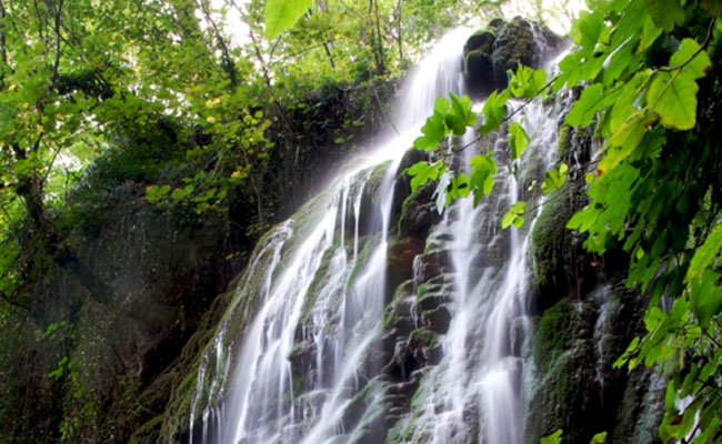 Kaboud-val Waterfall