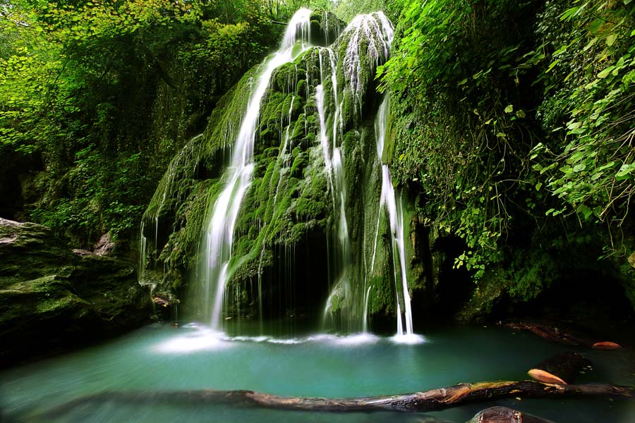 Kaboud-val Waterfall