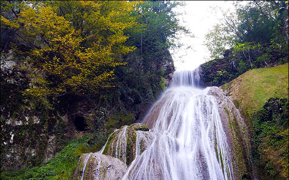 Lowe waterfall