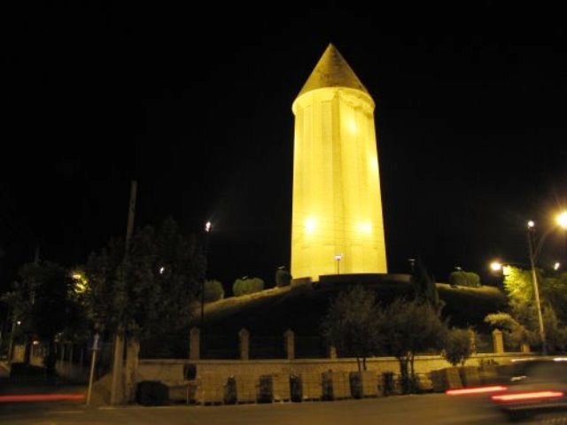 Gonbad-e Qabus (tower)