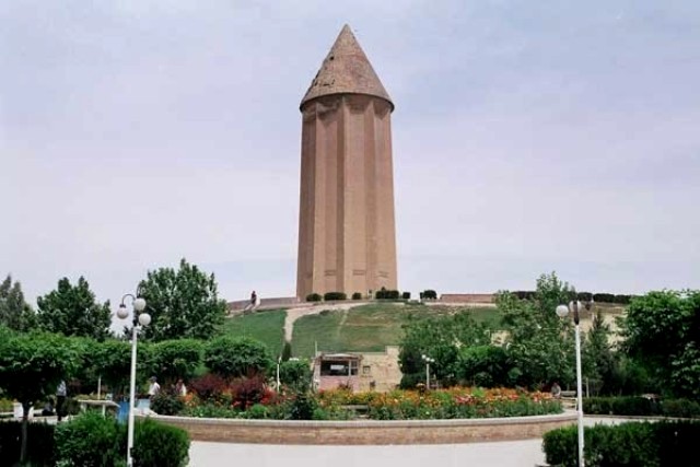 Gonbad-e Qabus (tower)