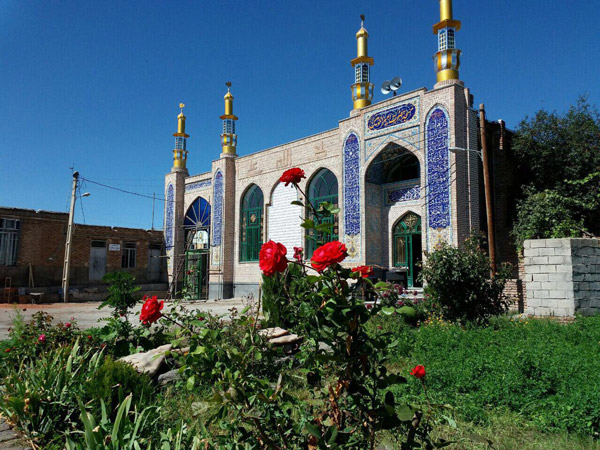 Onar Village and Ancient Graveyard