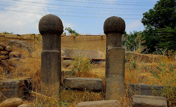 Onar Village and Ancient Graveyard