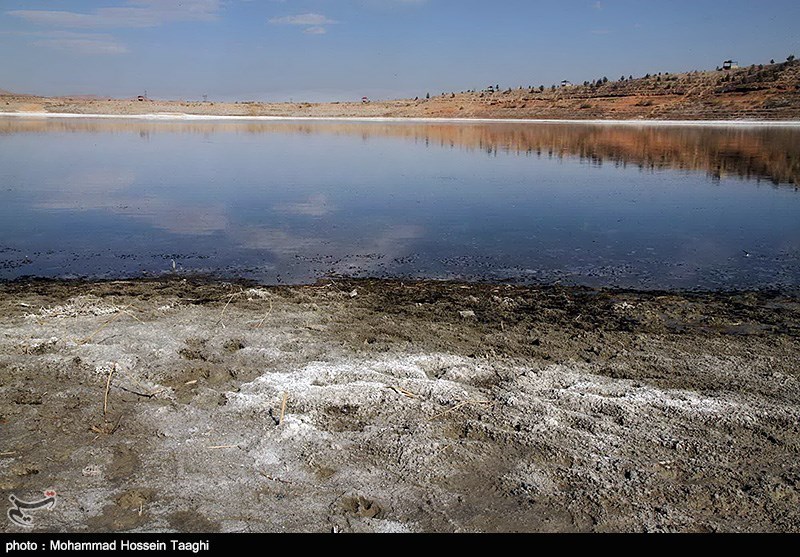 Bazangan Lake