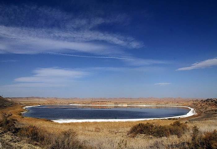 Bazangan Lake