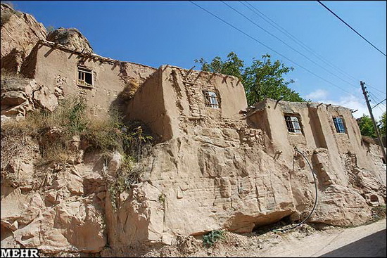 Esfidan Village (Espidan village)