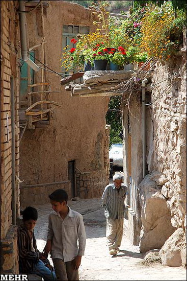 Esfidan Village (Espidan village)