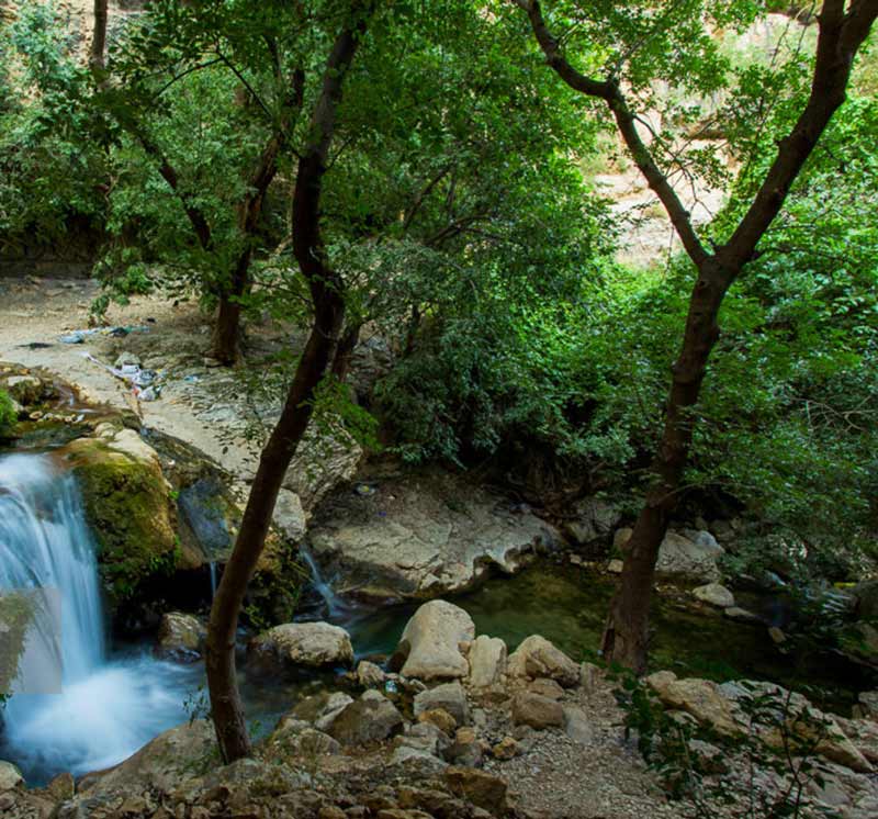 Tamoradi Canyon-s Waterfall