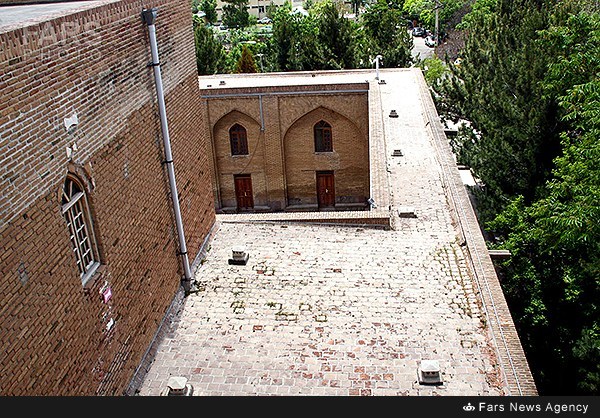 Tomb of Sheikh Shahabuddin Ahari